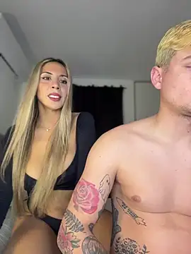 CarinaRose online show from April 14, 9:09 pm