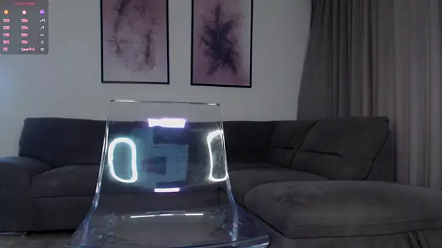 Snapshot of reinakylie chatting on October 28, 8:57 am reinakylie online show from October 28, 8:57 am