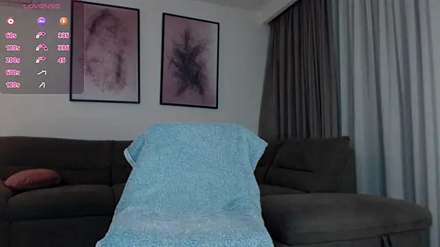 reinakylie online show from February 22, 2:14 am