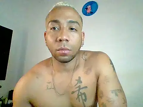 Snapshot of Biglucasx chatting on October 27, 3:24 pm Biglucasx online show from October 27, 3:24 pm