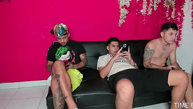 hot dirty paradise 66 online show from December 19, 7:05 pm