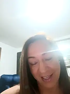 weet Evans    online show from September 18, 11:19 pm