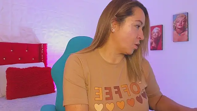 weet Evans    online show from November 11, 3:12 am