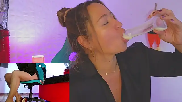 weet Evans    online show from October 31, 11:07 am