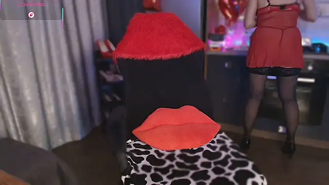 emlana online show from February 22, 4:30 pm