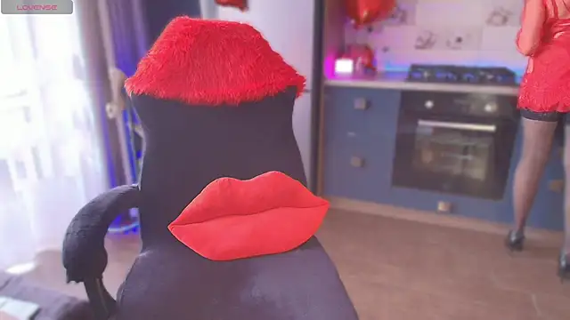 emlana online show from March 23, 2:28 pm