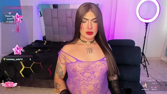 Sophie whitexxx online show from June 2, 9:15 pm