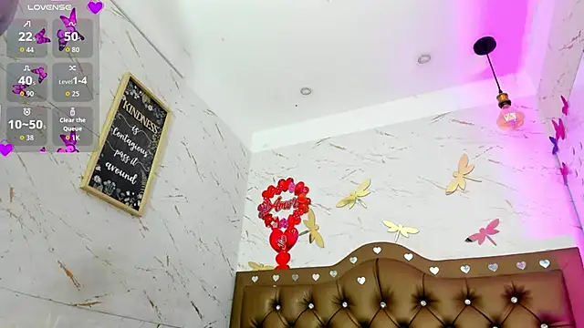 Snapshot of ANDROMEEDA chatting on September 23, 5:47 am ANDROMEEDA online show from September 23, 5:47 am