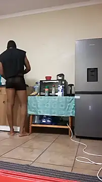 bakedsnackmmh online show from March 20, 7:37 pm