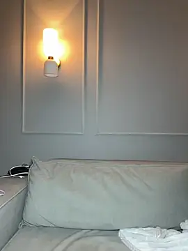 Snapshot of Lolitamay chatting on October 31, 10:05 pm Lolitamay online show from October 31, 10:05 pm