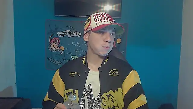 Snapshot of Burperking420_ chatting on May 8, 6:23 pm Burperking420 online show from May 8, 6:23 pm
