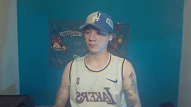 Snapshot of Burperking420_ chatting on June 13, 6:17 pm Burperking420 online show from June 13, 6:17 pm
