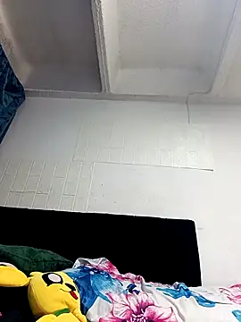 DaphneRosses online show from March 19, 1:55 pm