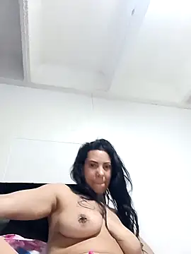 DaphneRosses online show from April 8, 1:56 pm