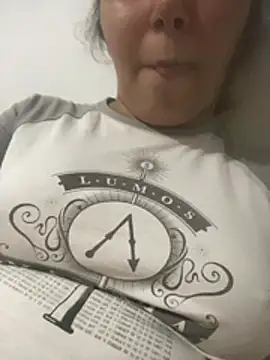 maia rab online show from February 3, 11:54 pm