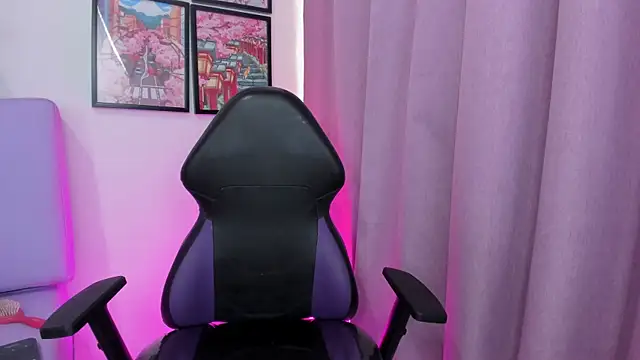 Snapshot of Elissa_SexyGirl chatting on November 14, 12:20 pm Elissa SexyGirl online show from November 14, 12:20 pm