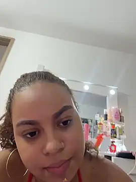 Snapshot of AlesiaCooper chatting on June 6, 1:22 am AlesiaCooper online show from June 6, 1:22 am