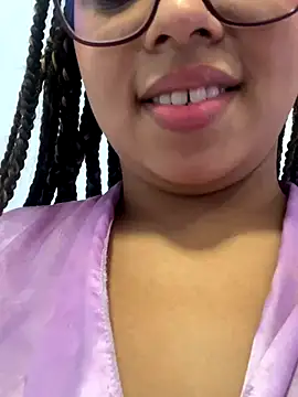 AlesiaCooper online show from October 27, 8:10 pm