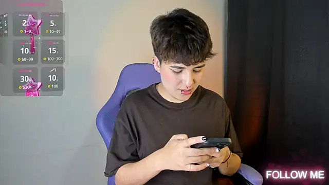 Snapshot of emma_cute7 chatting on September 11, 2:33 am emma cute7 online show from September 11, 2:33 am