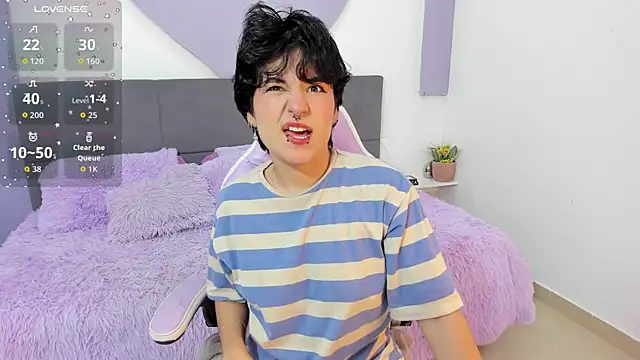 emma cute7 online show from April 2, 9:49 am