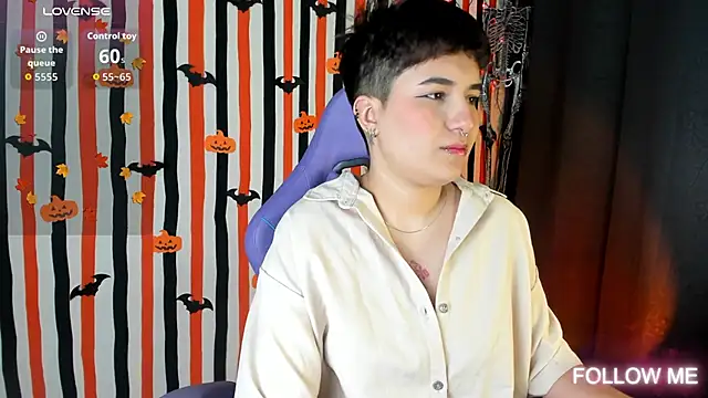 Snapshot of emma_cute7 chatting on October 12, 3:30 am emma cute7 online show from October 12, 3:30 am