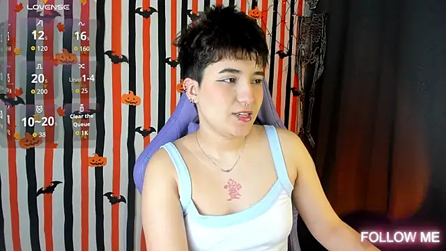 Snapshot of emma_cute7 chatting on October 24, 5:17 am emma cute7 online show from October 24, 5:17 am