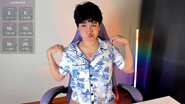 emma cute7 online show from February 17, 10:34 am