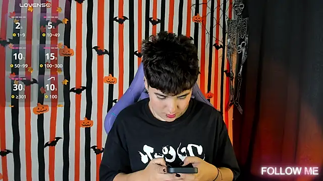 Snapshot of emma_cute7 chatting on October 16, 2:42 am emma cute7 online show from October 16, 2:42 am