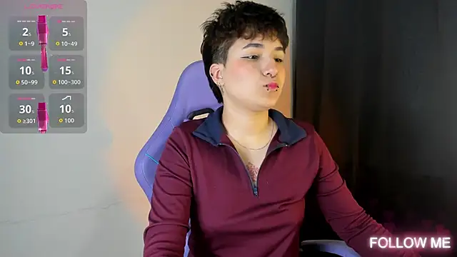 Snapshot of emma_cute7 chatting on September 10, 2:32 am emma cute7 online show from September 10, 2:32 am