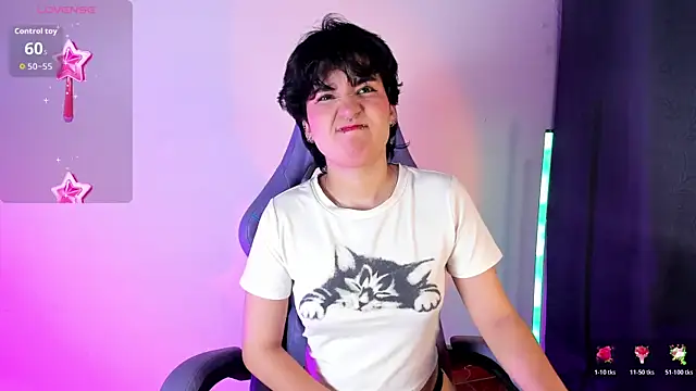 emma cute7 online show from May 15, 10:02 am
