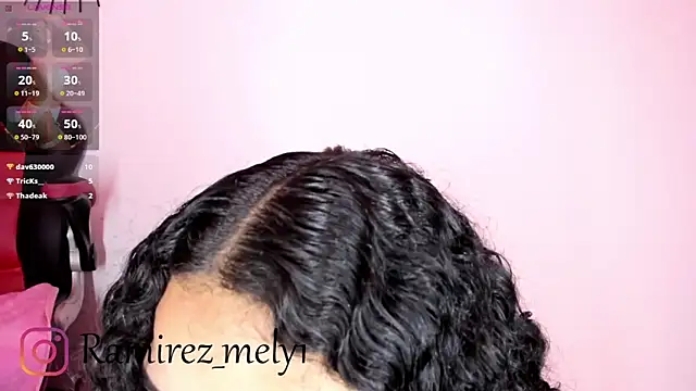 alicia press online show from November 25, 3:23 pm