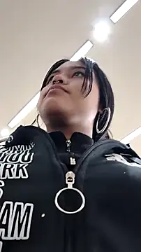 bella warzon online show from February 17, 3:42 pm