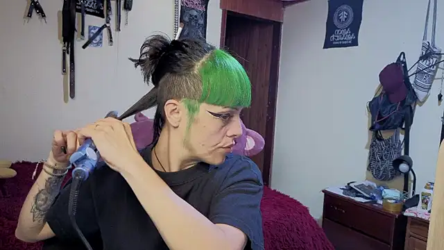 Snapshot of freyaa_sorcerees chatting on December 2, 3:36 pm freyaa sorcerees online show from December 2, 3:36 pm