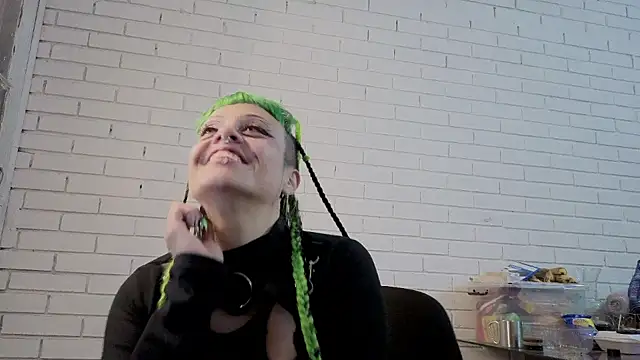 Snapshot of freyaa_sorcerees chatting on October 26, 2:01 am freyaa sorcerees online show from October 26, 2:01 am