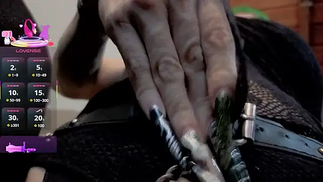 freyaa sorcerees online show from February 3, 1:27 am