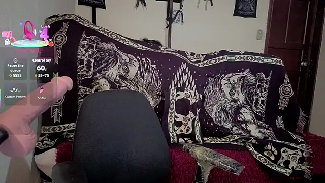 freyaa sorcerees online show from February 1, 4:33 am