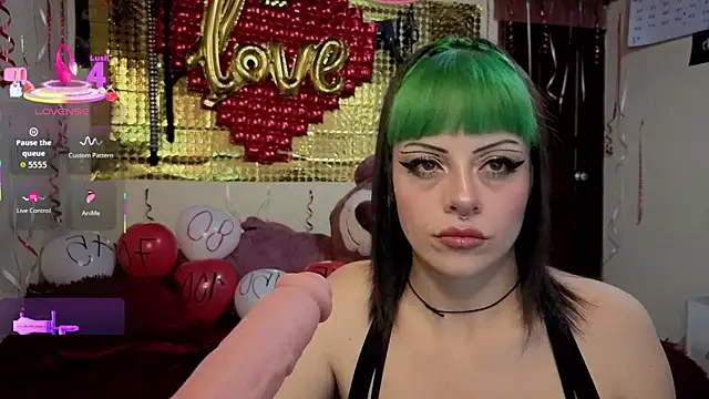 freyaa sorcerees online show from February 14, 2:06 pm