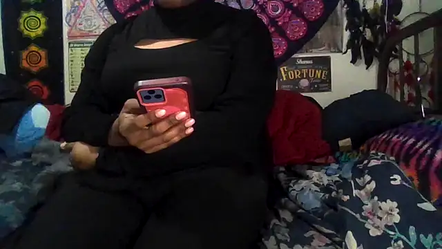 GardeniaFields online show from February 13, 8:14 am