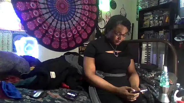 GardeniaFields online show from January 10, 7:25 am