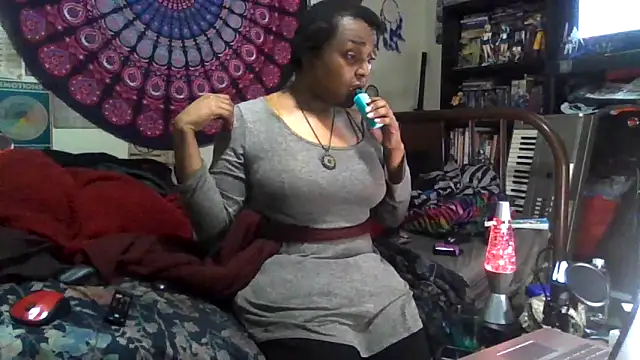 GardeniaFields online show from November 18, 5:11 am