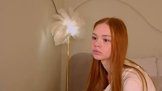 Snapshot of MiraBliss chatting on October 10, 7:58 pm MiraBliss online show from October 10, 7:58 pm