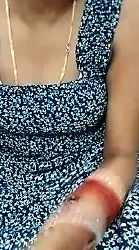 Snapshot of rajeenasaiyad chatting on March 10, 9:56 am rajeenasaiyad online show from March 10, 9:56 am