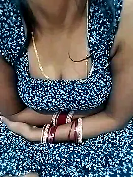 Snapshot of rajeenasaiyad chatting on March 10, 1:10 pm rajeenasaiyad online show from March 10, 1:10 pm