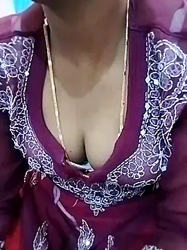 Snapshot of rajeenasaiyad chatting on March 8, 4:34 am rajeenasaiyad online show from March 8, 4:34 am