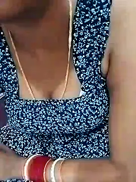 Snapshot of rajeenasaiyad chatting on March 10, 3:12 am rajeenasaiyad online show from March 10, 3:12 am