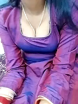 Snapshot of rajeenasaiyad chatting on March 11, 10:07 am rajeenasaiyad online show from March 11, 10:07 am