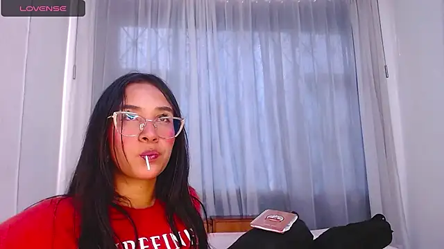violettsuncs online show from September 19, 9:52 pm