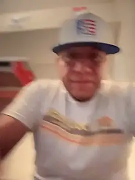 flores6cachondo9 online show from September 22, 12:05 am