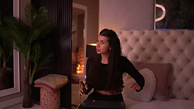 TanyaVonDe online show from March 14, 5:52 pm