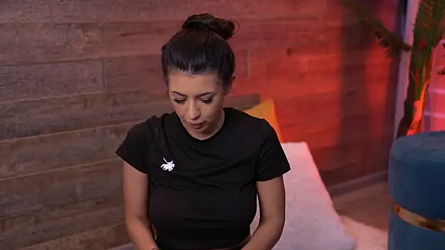 TanyaVonDe online show from November 30, 1:23 pm